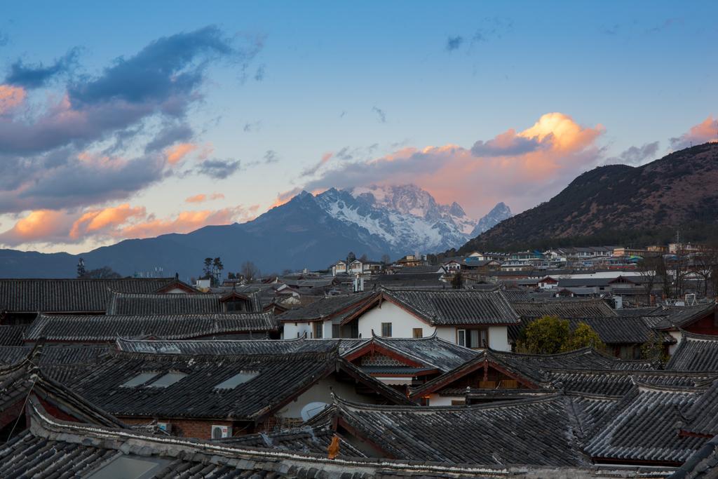Lijiang Yuntian Palace Hotel Exterior foto