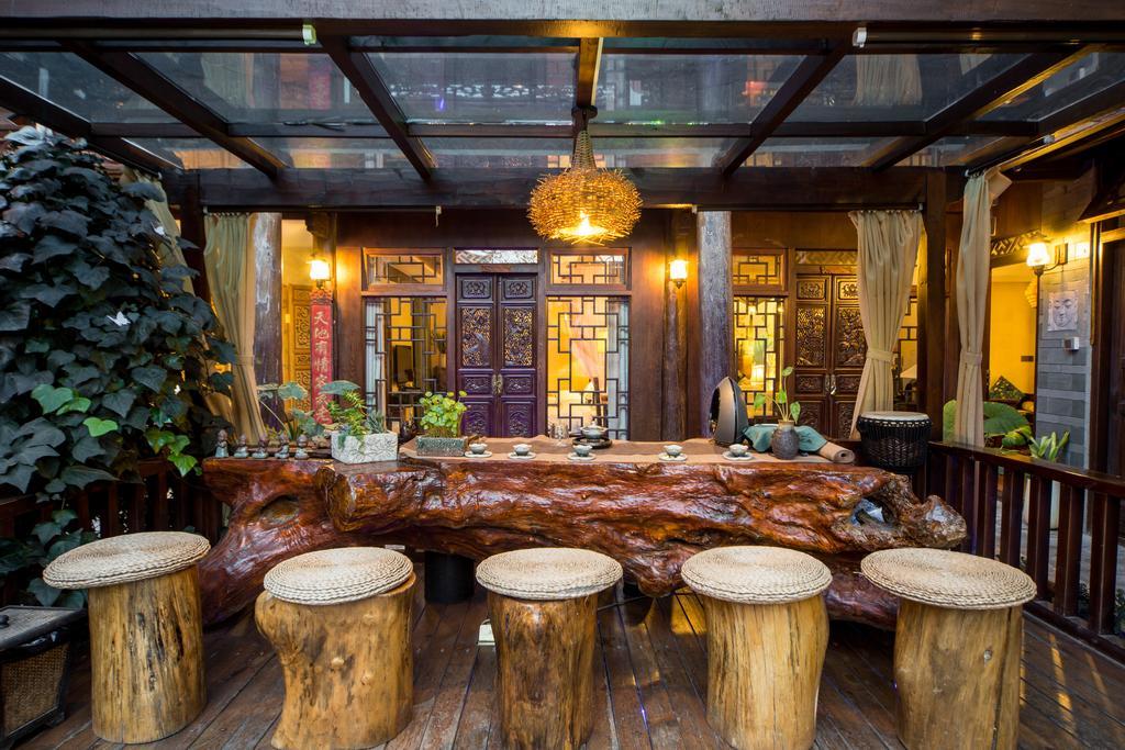 Lijiang Yuntian Palace Hotel Exterior foto